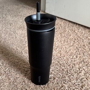 Owala Black Tumbler with Straw 24 oz